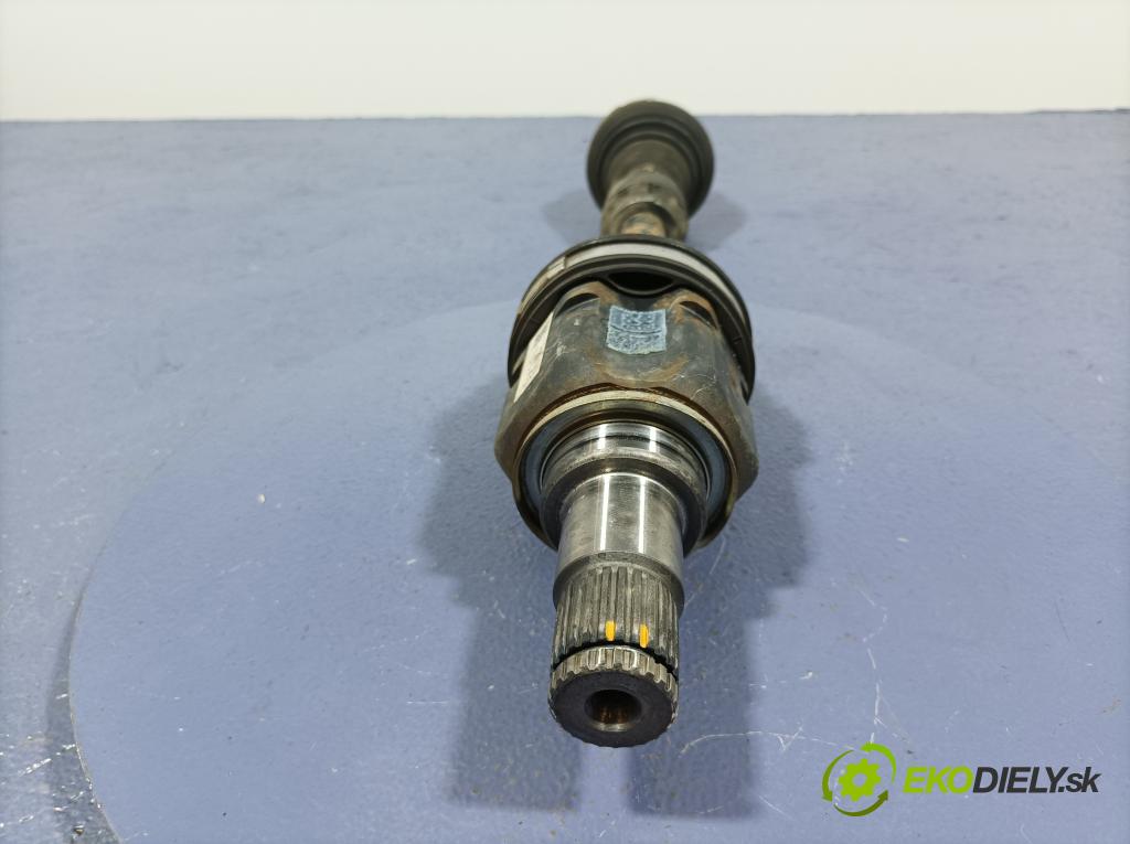 Toyota Prius 2010 poloos ľavá Predné 01