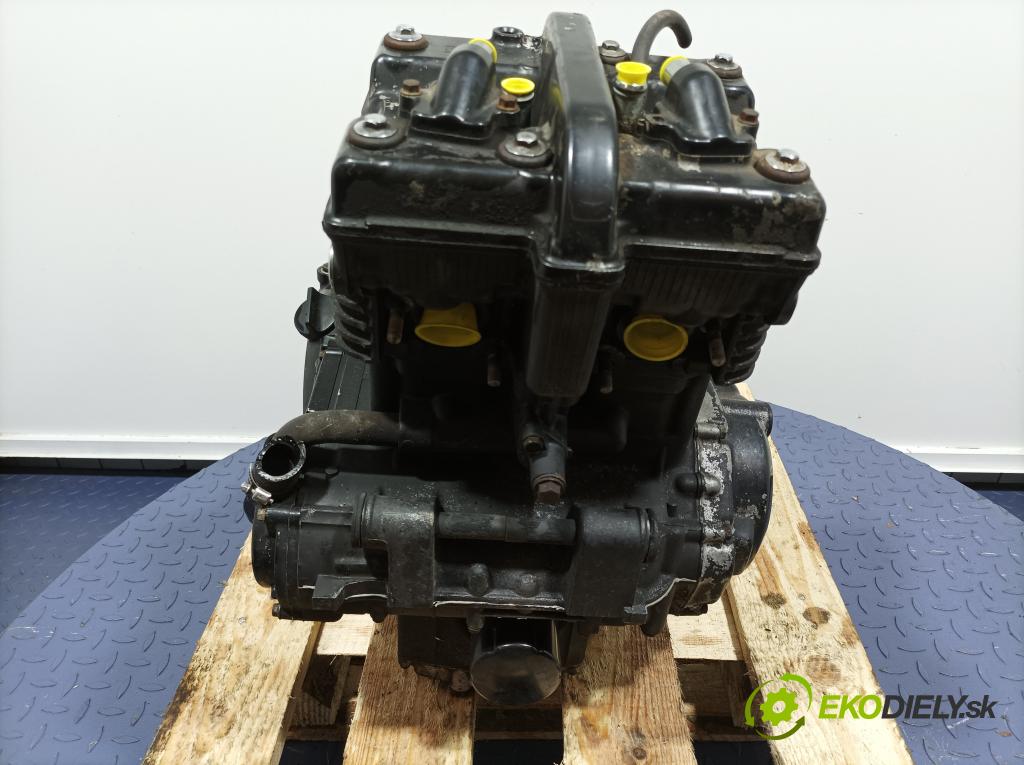 Kawasaki Ex500 d 1997 motor Benzín: 01