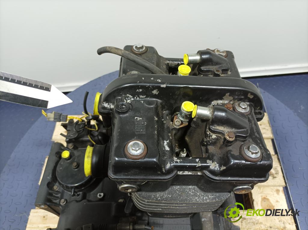 Kawasaki Ex500 d 1997 motor Benzín: 01