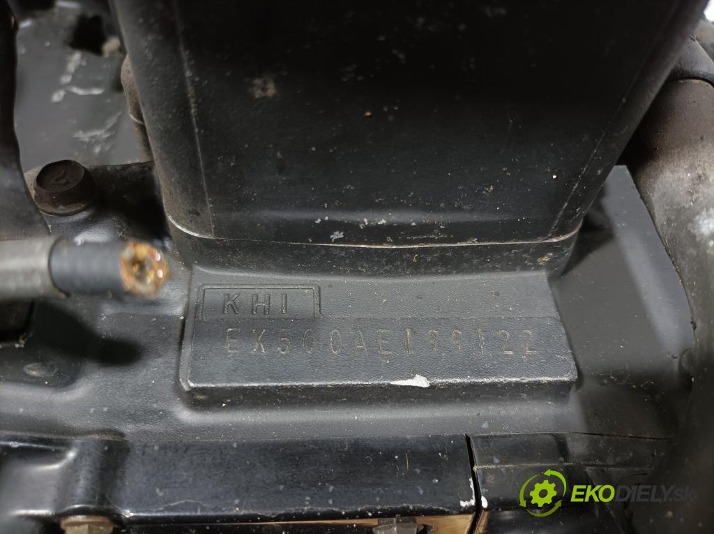 Kawasaki Ex500 d 1997 motor Benzín: 01