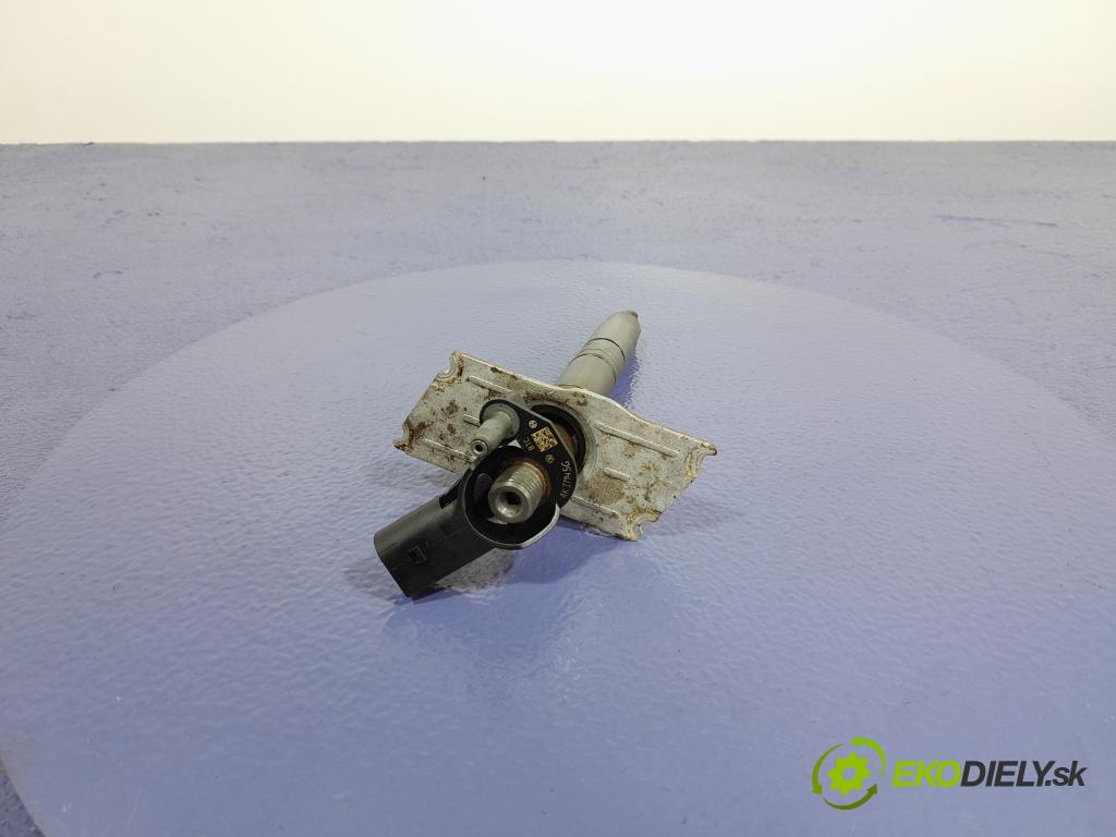 Audi A4 2010 vstrek 03L130277