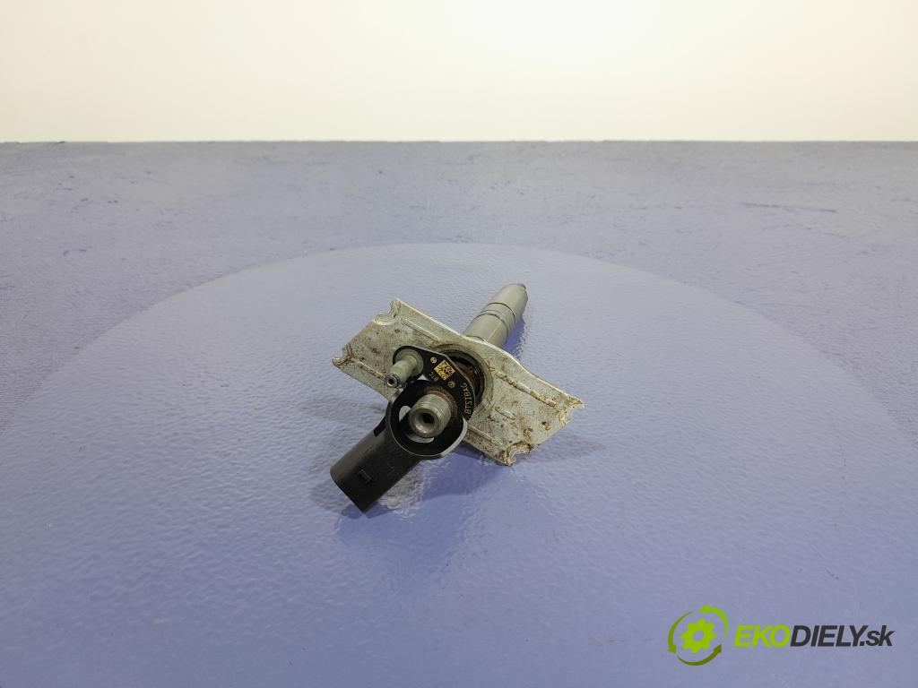 Audi A4 2010 vstrek 03L130277