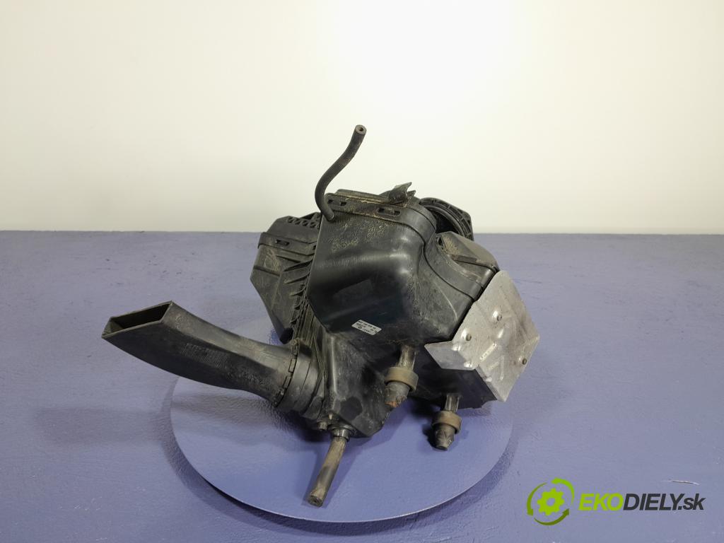 Audi A4 2010 obal Filtre: Vzduch: 8K0133835AD