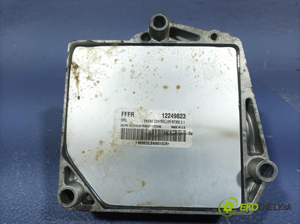 Opel Meriva 2008 riadiaca jednotka Motor: 12249823