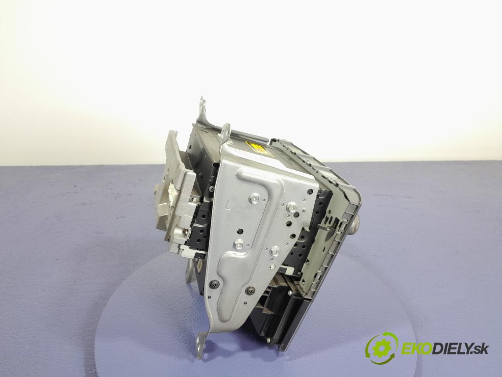 Toyota Avensis 2006 Radio I Navigácia: 86120-05081