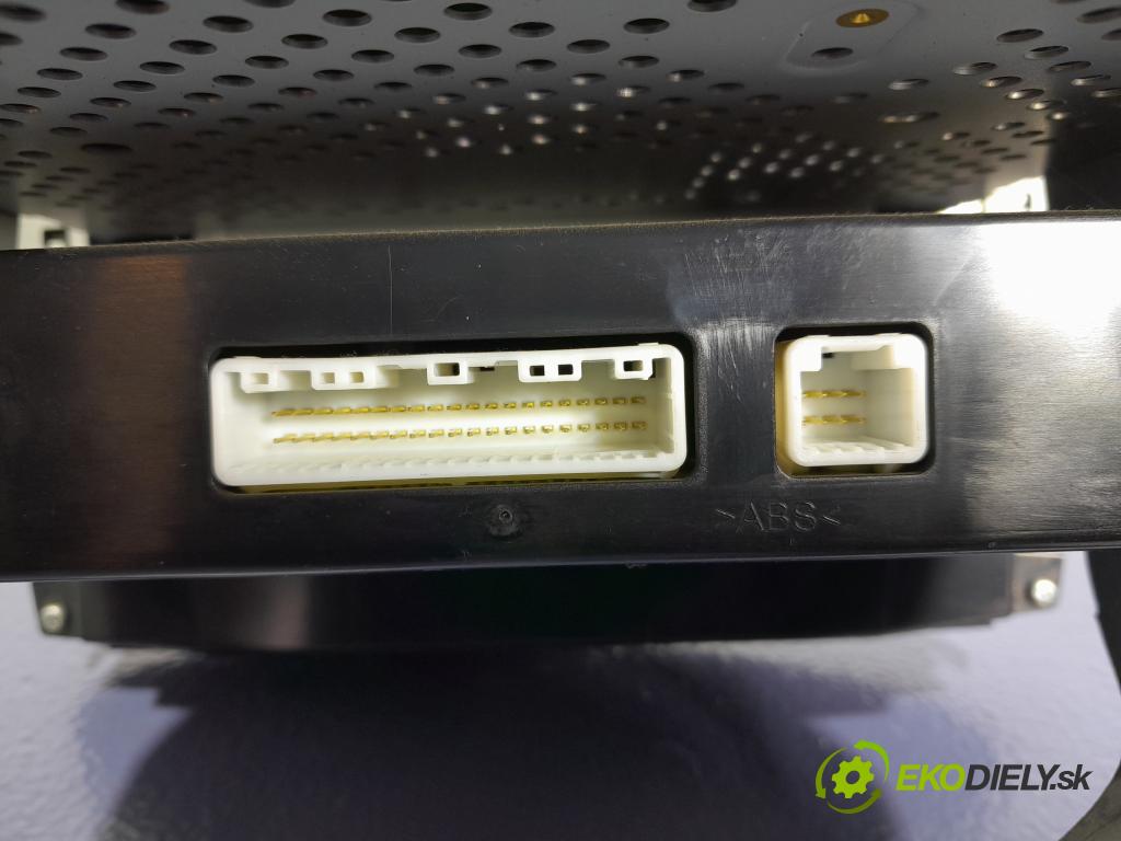 Toyota Avensis 2006 Radio I Navigácia: 86120-05081