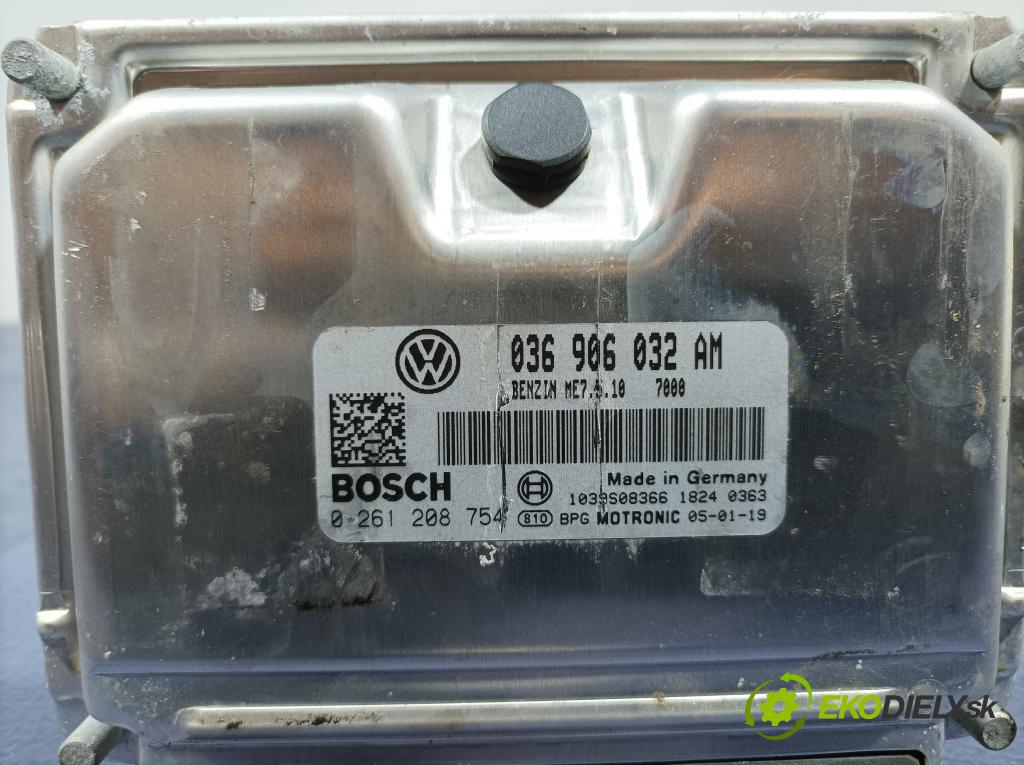 Vw Golf 2005 riadiaca jednotka Motor: 036906032AM