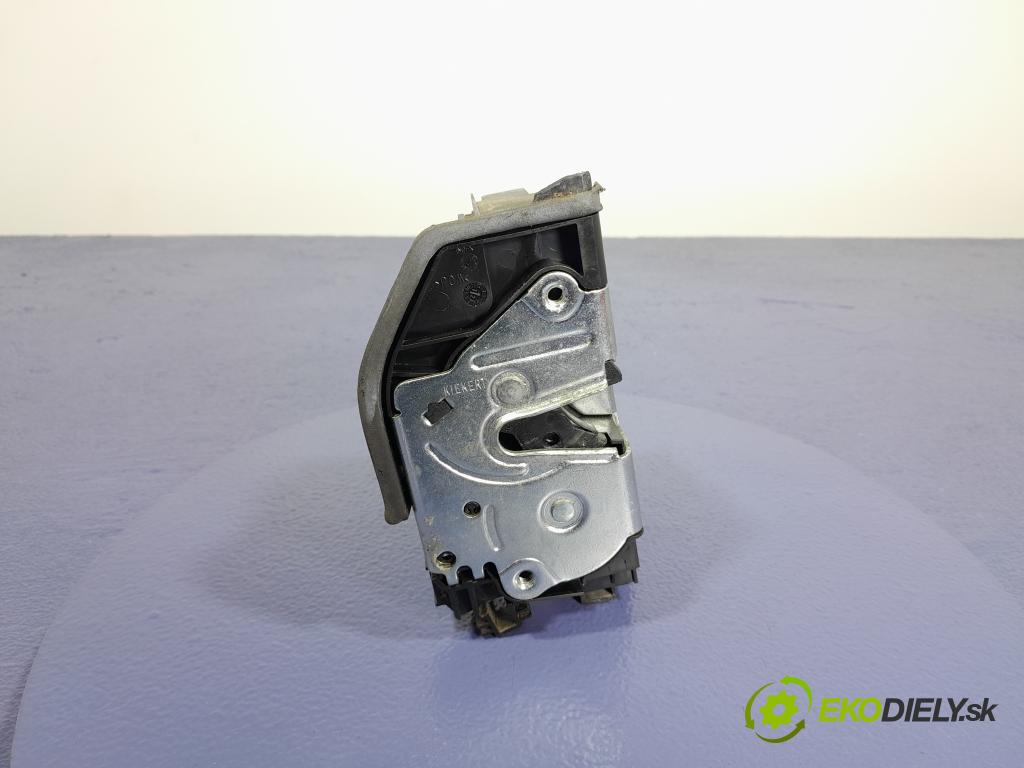 Bmw Seria 5 2012 zámek dveře před Levý: 7229461