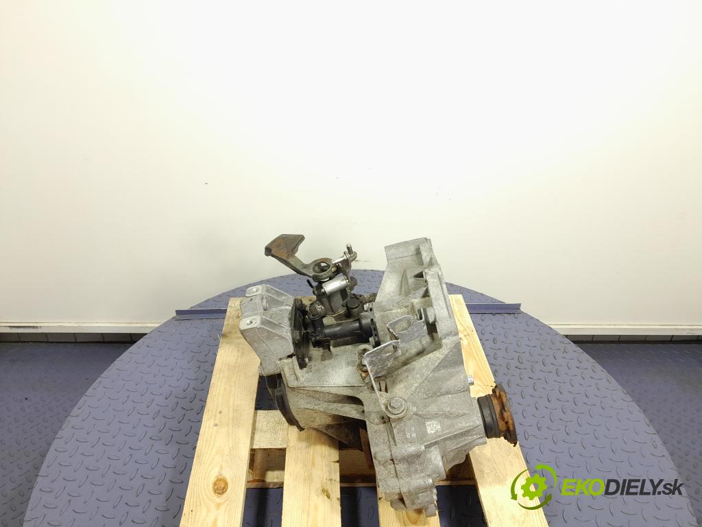 Vw Golf 2005 prevodovka Manualna FXQ