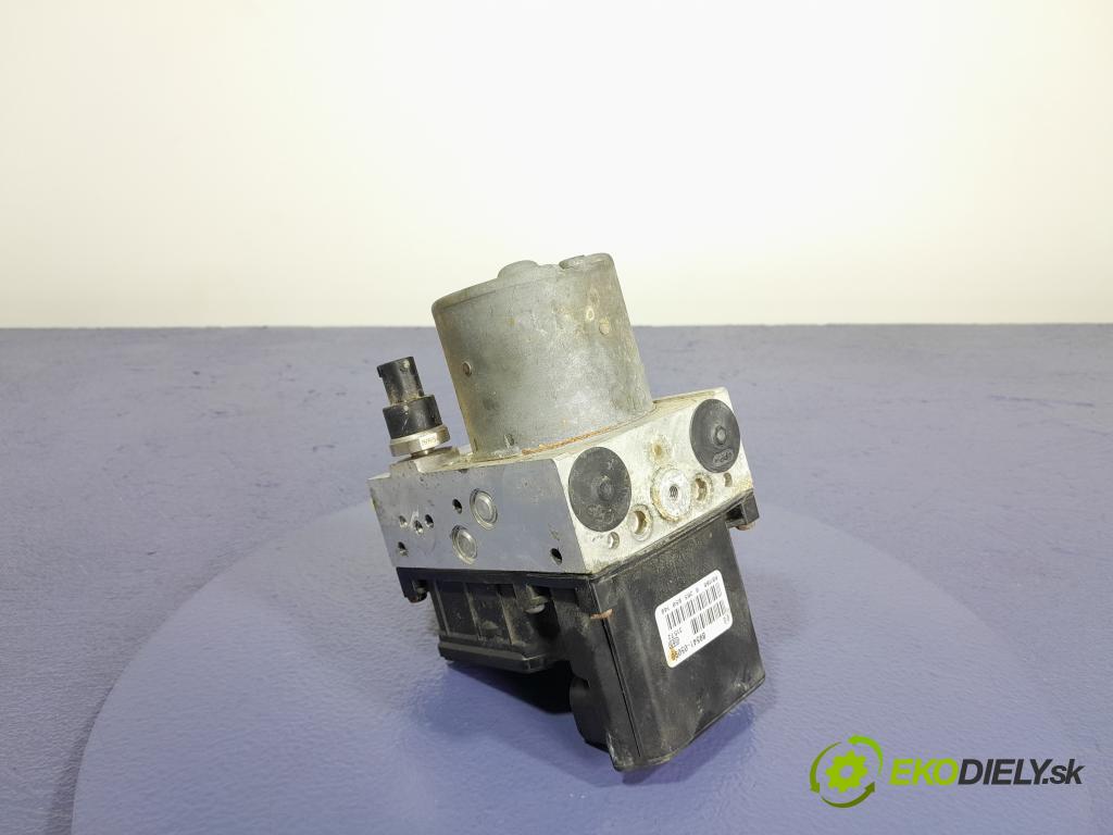 Toyota Avensis 2006 čerpadlo ABS x 44540-05040