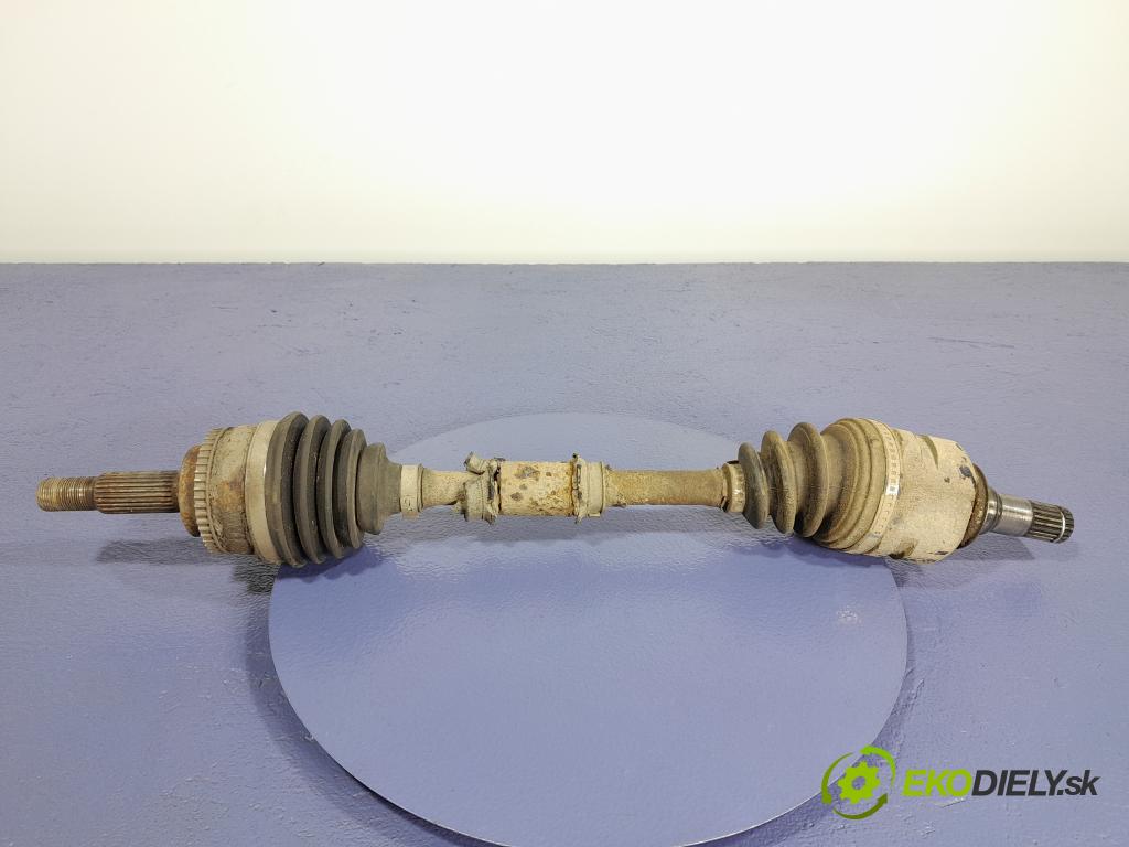 Toyota Avensis 2006 poloos ľavá Predné 01