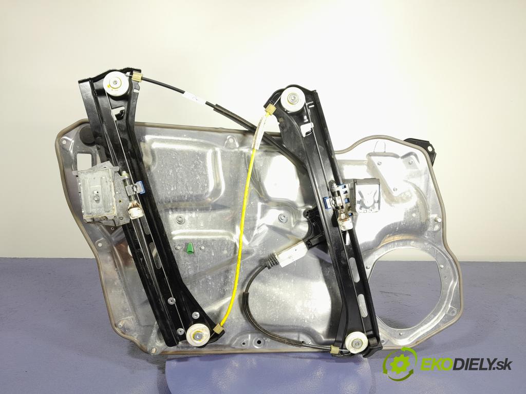 Mercedes Cls 2016 mechanismus stahování Sklenka: před v pravo: 918236-102