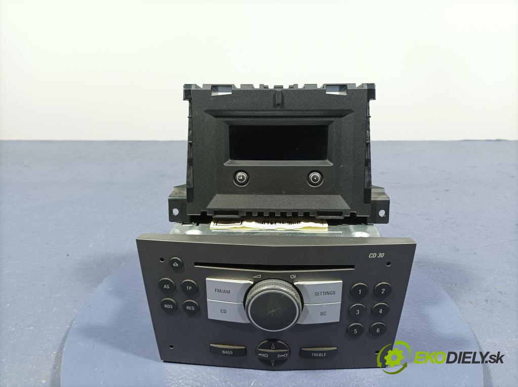 Opel Astra 2005 Radio I Navigácia: 13190856