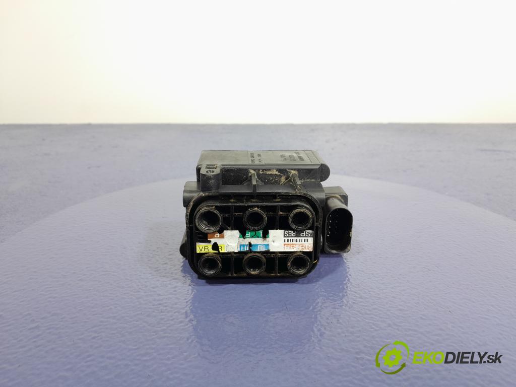 Mercedes CLS-Klasa 2016 riadiaca jednotka A2123200358