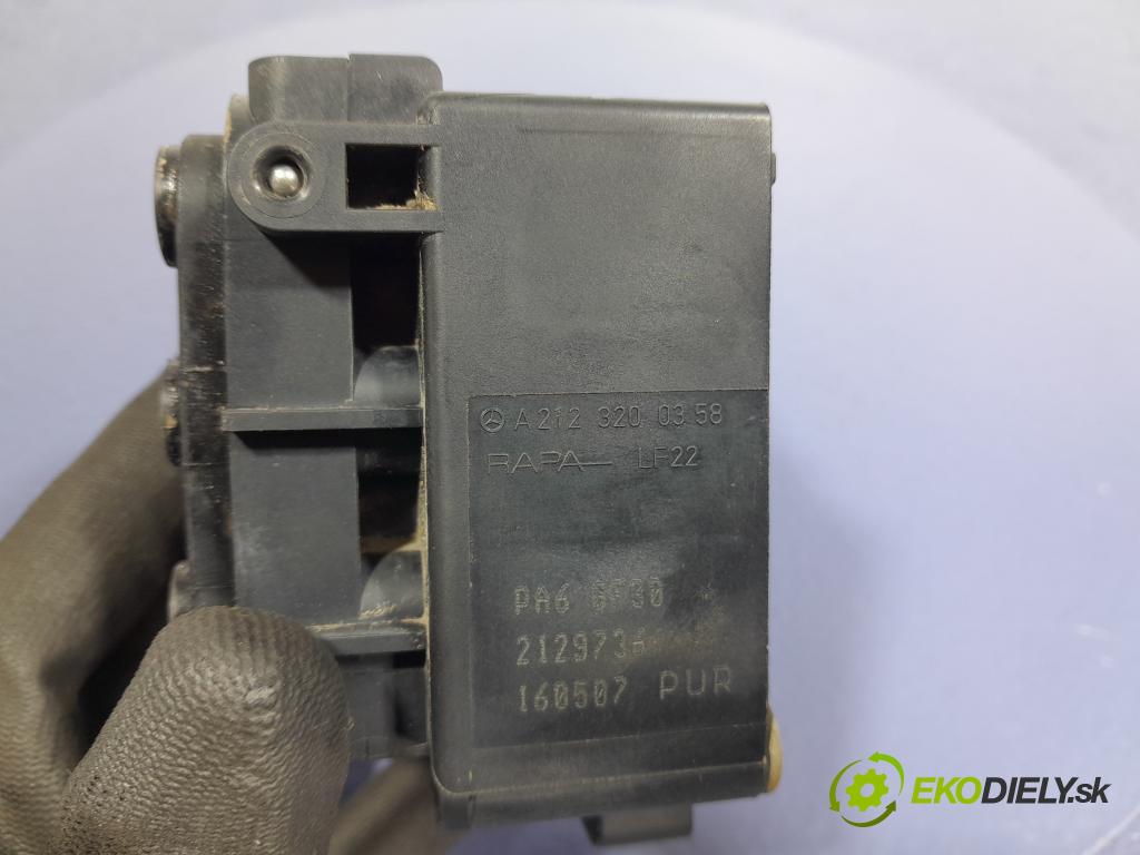 Mercedes CLS-Klasa 2016 riadiaca jednotka A2123200358