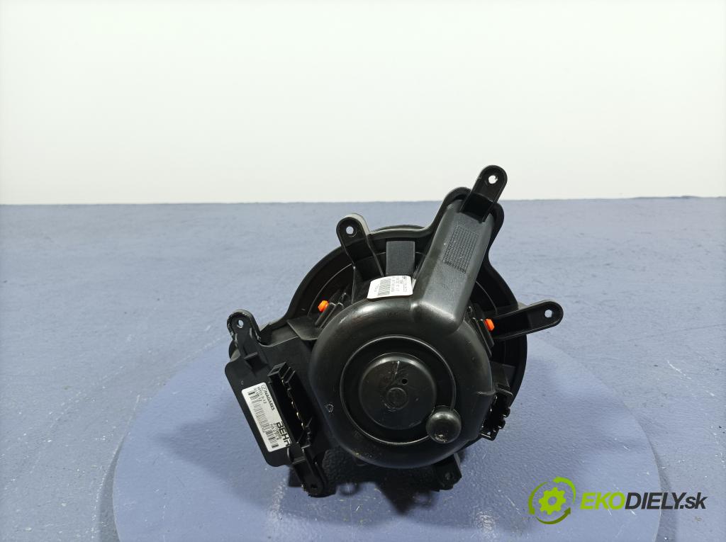 Peugeot 3008 2012 ventilátor Vzduch: T3953001