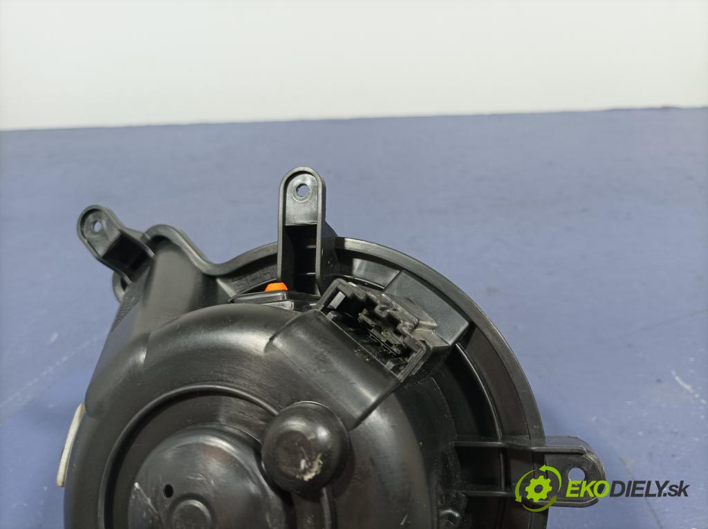 Peugeot 3008 2012 ventilátor Vzduch: T3953001