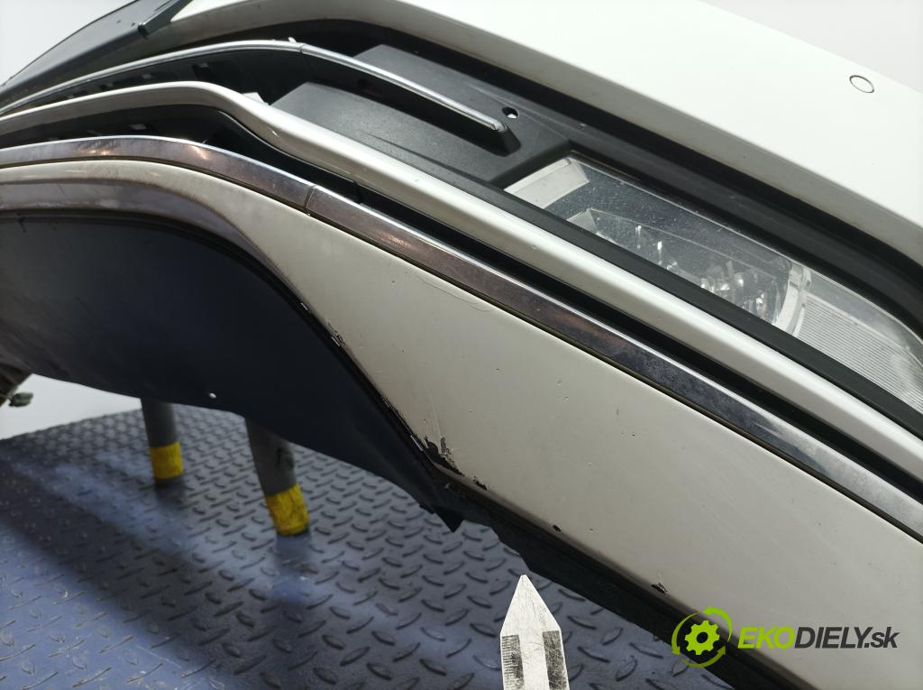 Vw Passat 2015 nárazník před 01