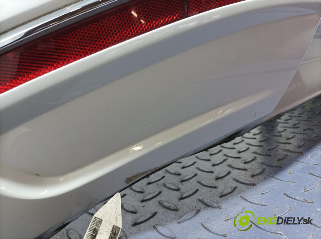 Vw Passat 2015 nárazník Zad: 01