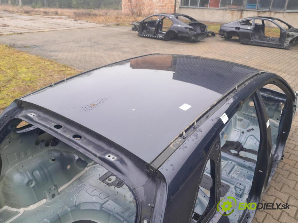 Kia Niro 0 Strecha: 01