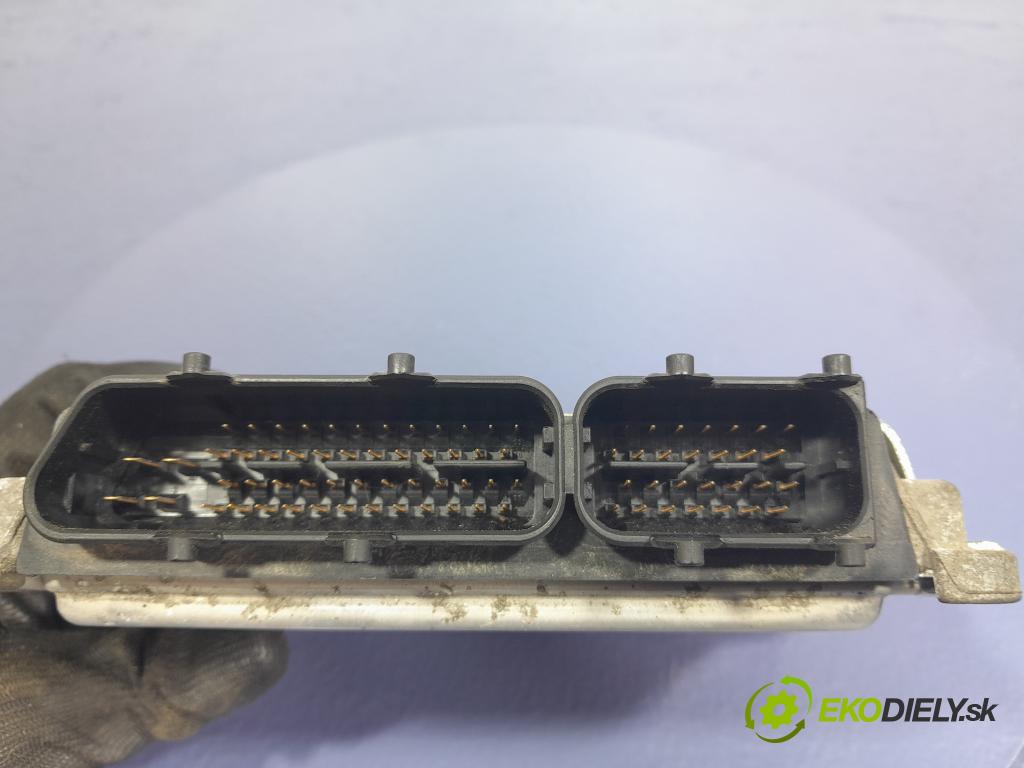 Fiat Panda 2009 riadiaca jednotka Motor: 51793113
