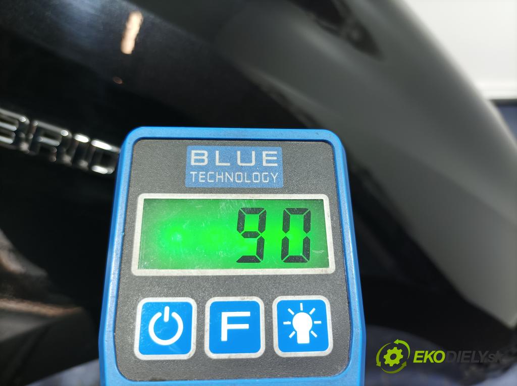 Toyota Auris 2017 blatnik před v pravo: 01