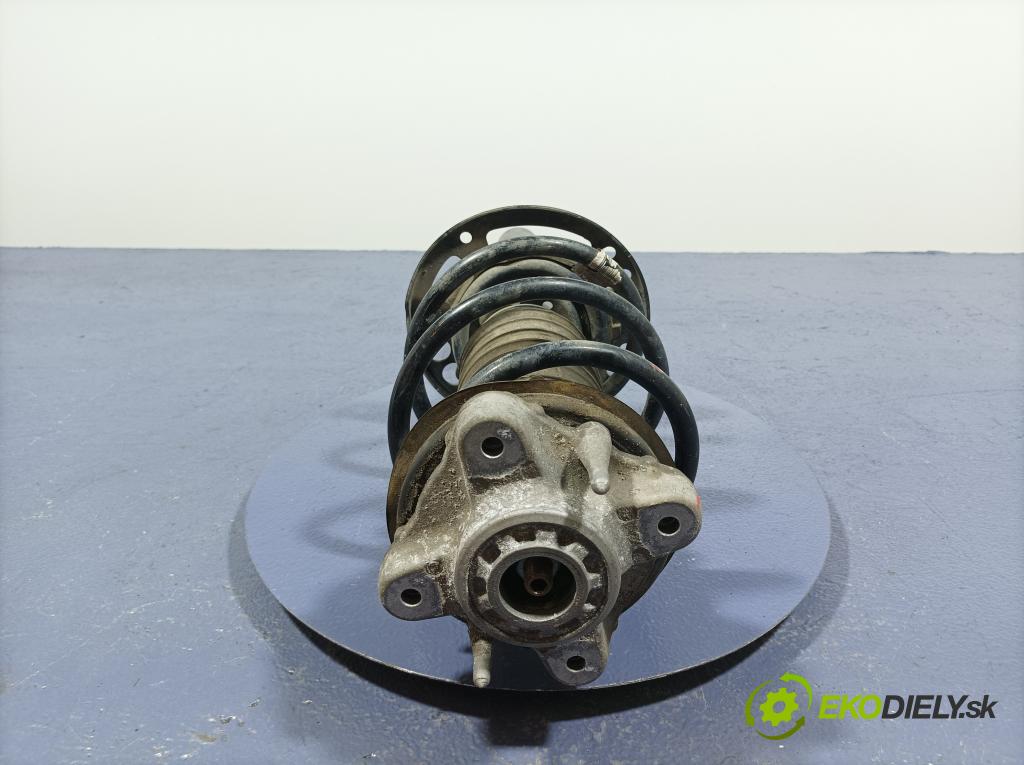 Bmw Seria 3 2019 tlmič Predné Vľavo.: 6888453