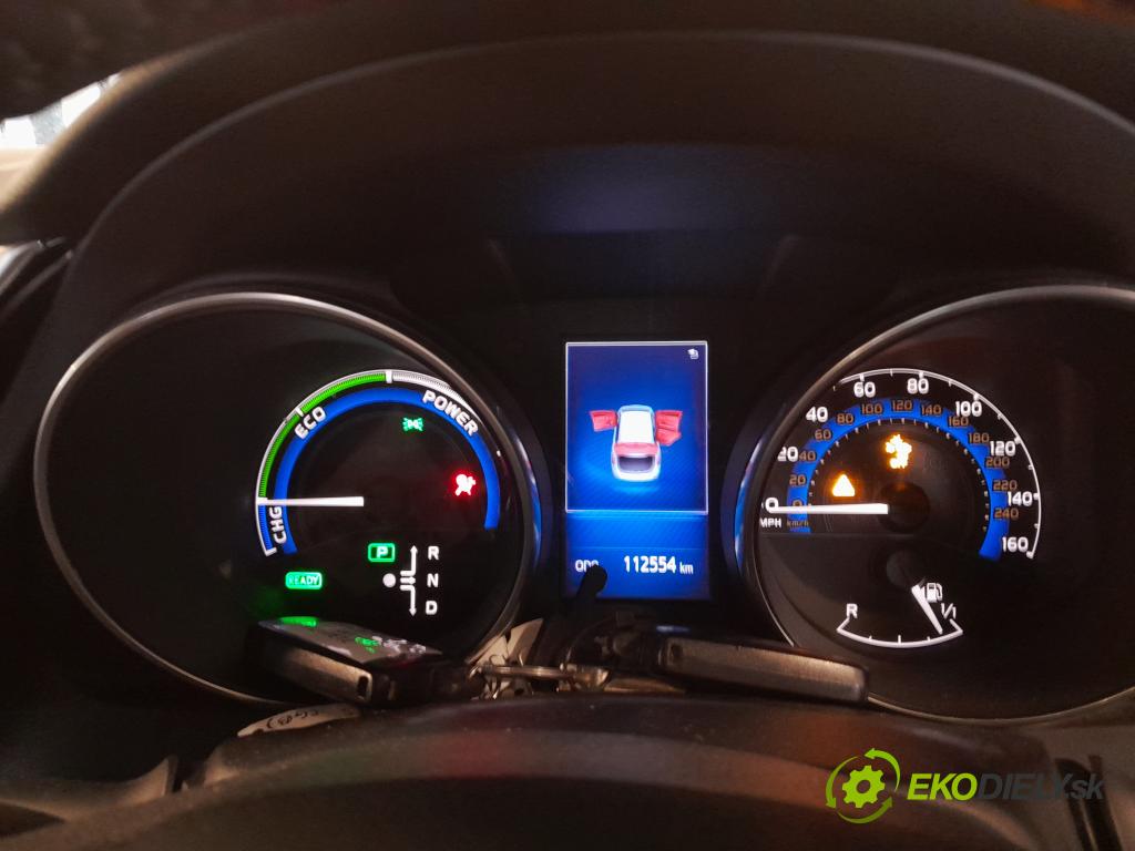 Toyota Auris 2017 prístrojovka/ budíky A2C94485000