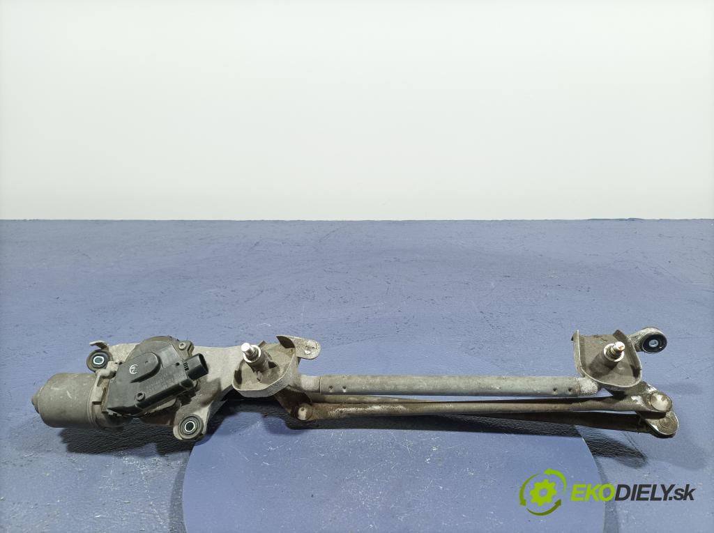 Mitsubishi Colt 2009 mechanismus motorek Stěrače: před 8250A231