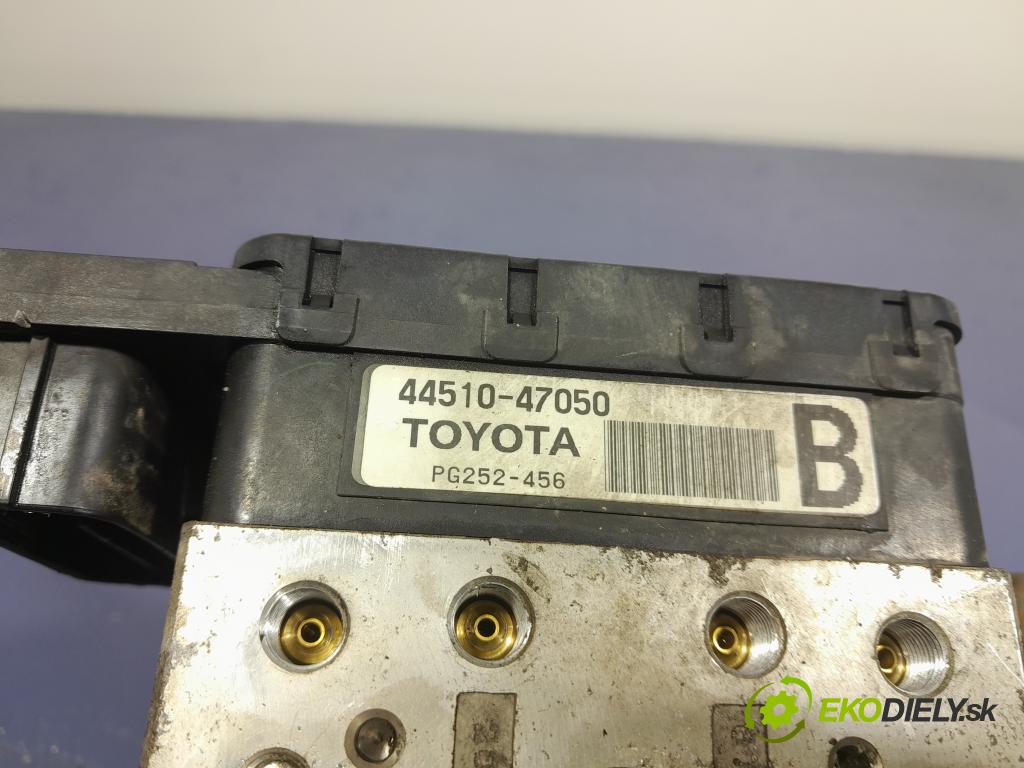 Toyota Prius 2007 čerpadlo ABS x 44510-47050