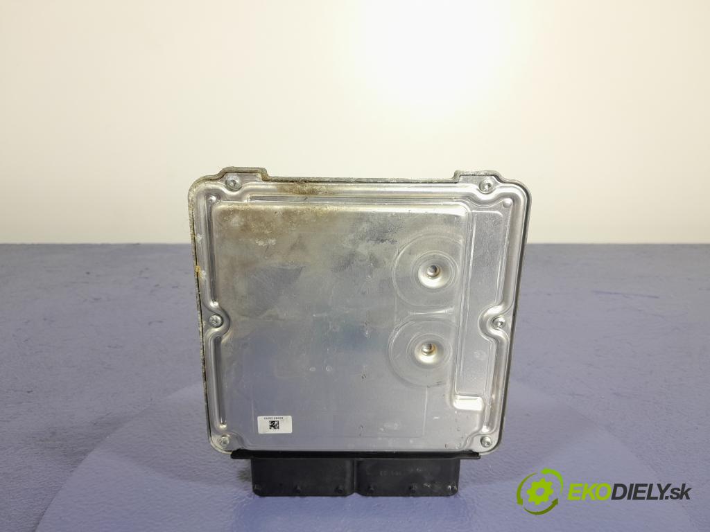 Audi A7 2013 riadiaca jednotka Motor: 4G0907311E
