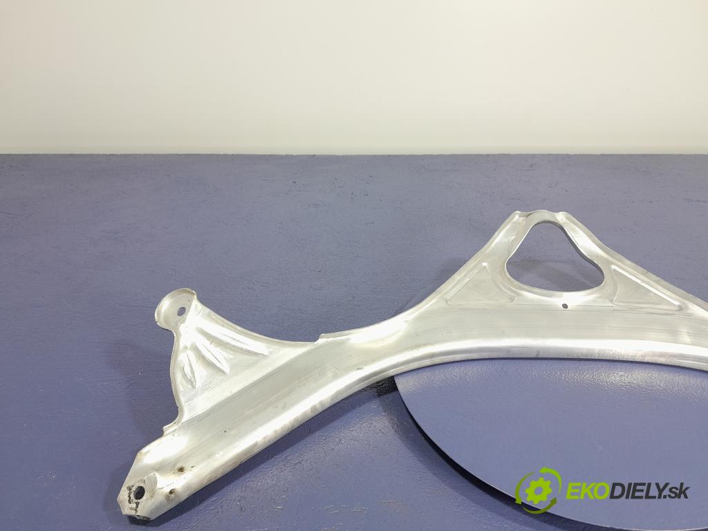 Audi A7 2013 výztuha Čelní / stěna Přední 4G0805645C