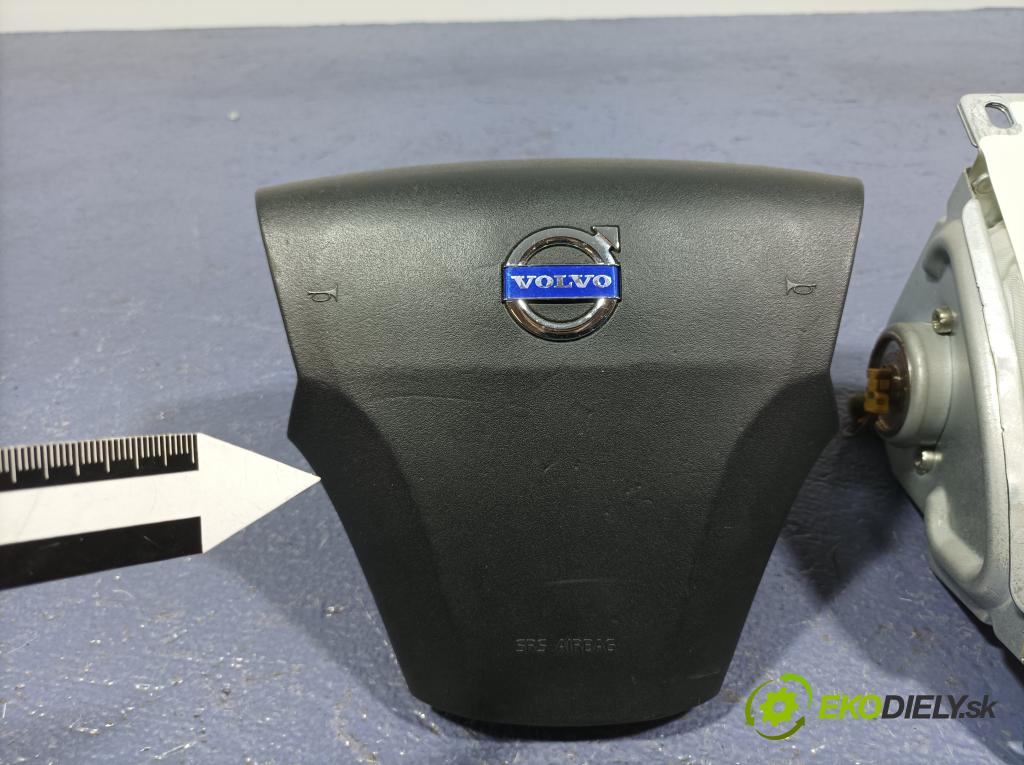 Volvo S40/V40 2011 kokpit,pristrojová doska 8623347