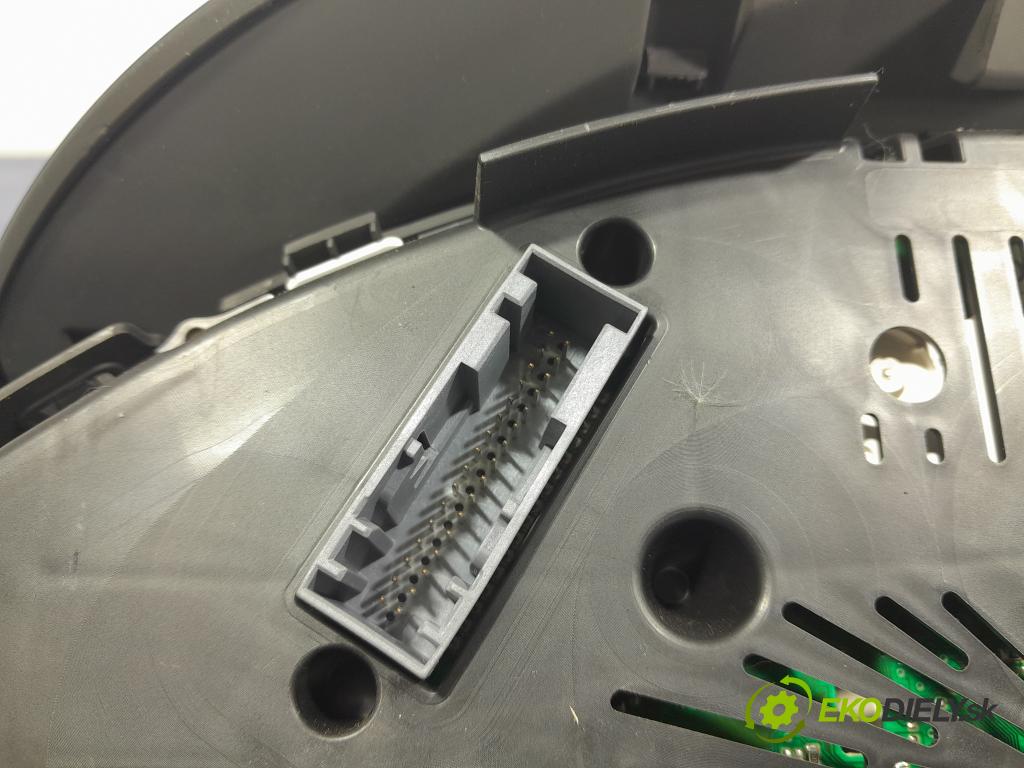 Chevrolet Cruze 2009 Přístrojová deska 92824448