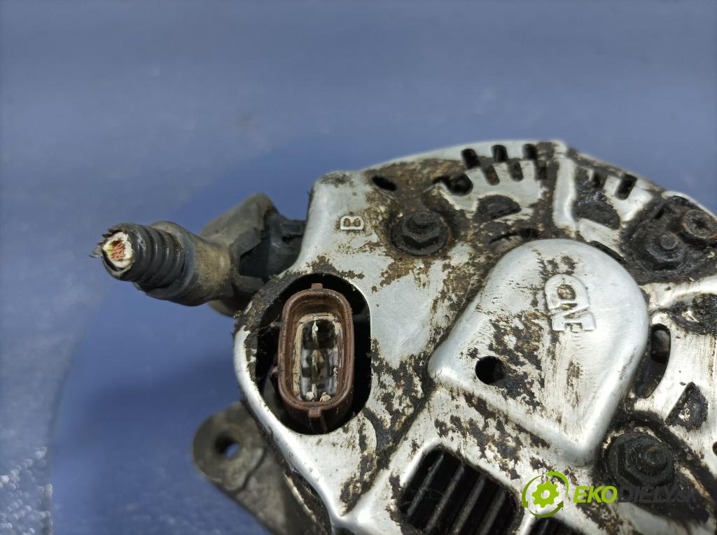 Suzuki Vitara 1999 Alternator 01