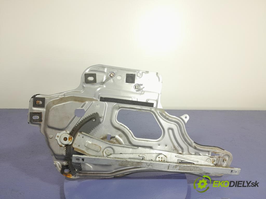 Hyundai Santa Fe 2005 mechanismus stahování Sklenka: před Levý: 82470-26020
