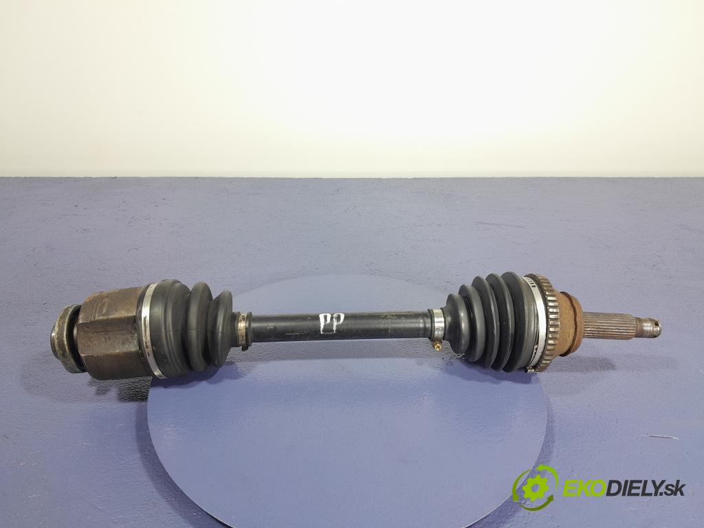 Hyundai Santa Fe 2005 poloos Prava: Predné 01