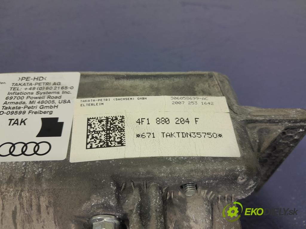 Audi A6 2007 kokpit,pristrojová doska 4F1857003A