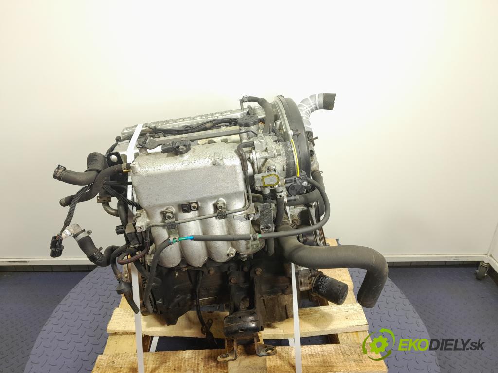 Kia Sorento 2004 motor Benzín: G4JS