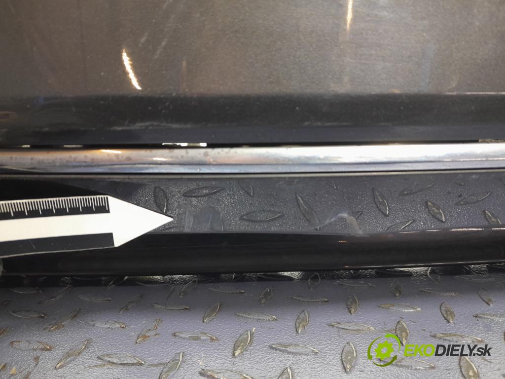 Vw Passat 2017 nárazník Zad: 01