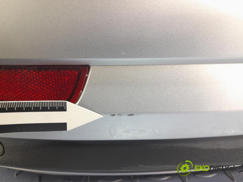 Skoda Octavia 2018 nárazník zad 01