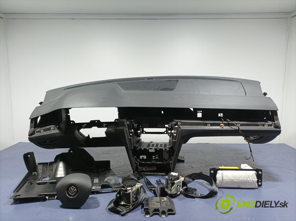 Vw Passat 2017 kokpit,pristrojová doska 01