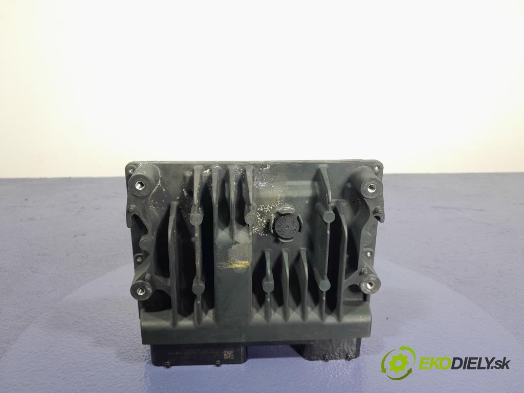 Toyota Corolla 2022 riadiaca jednotka Motor: 89666-02C41