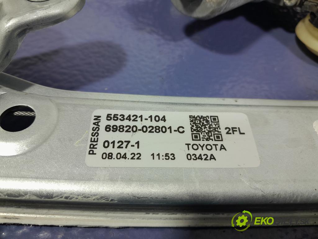 Toyota Corolla 2022 mechanismus stahování Sklenka: před Levý: 69820-02801-C