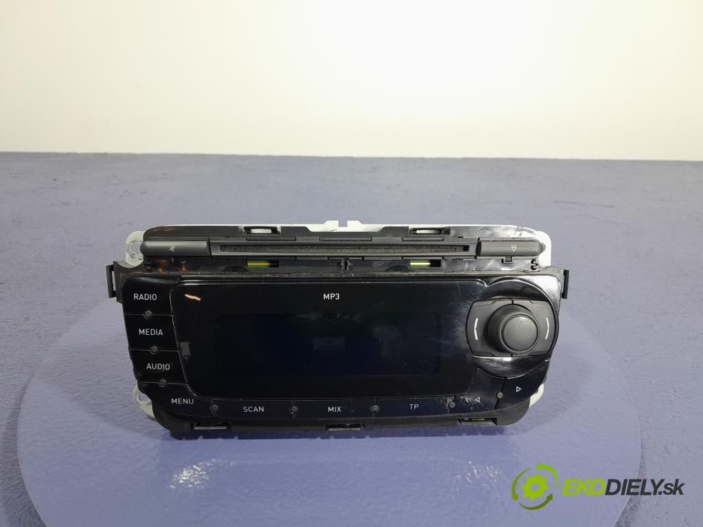 Seat Ibiza 2008 Radio I Navigácia: 6J2035153G