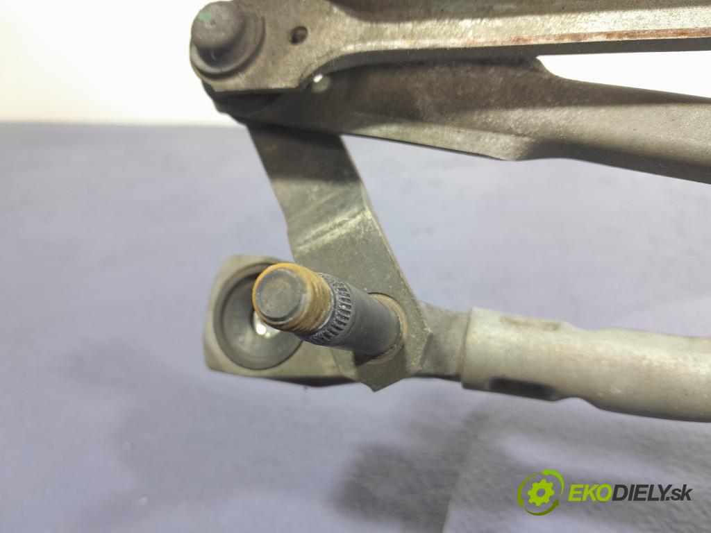 Volvo V60 2013 mechanismus motorek Stěrače: před 30753493