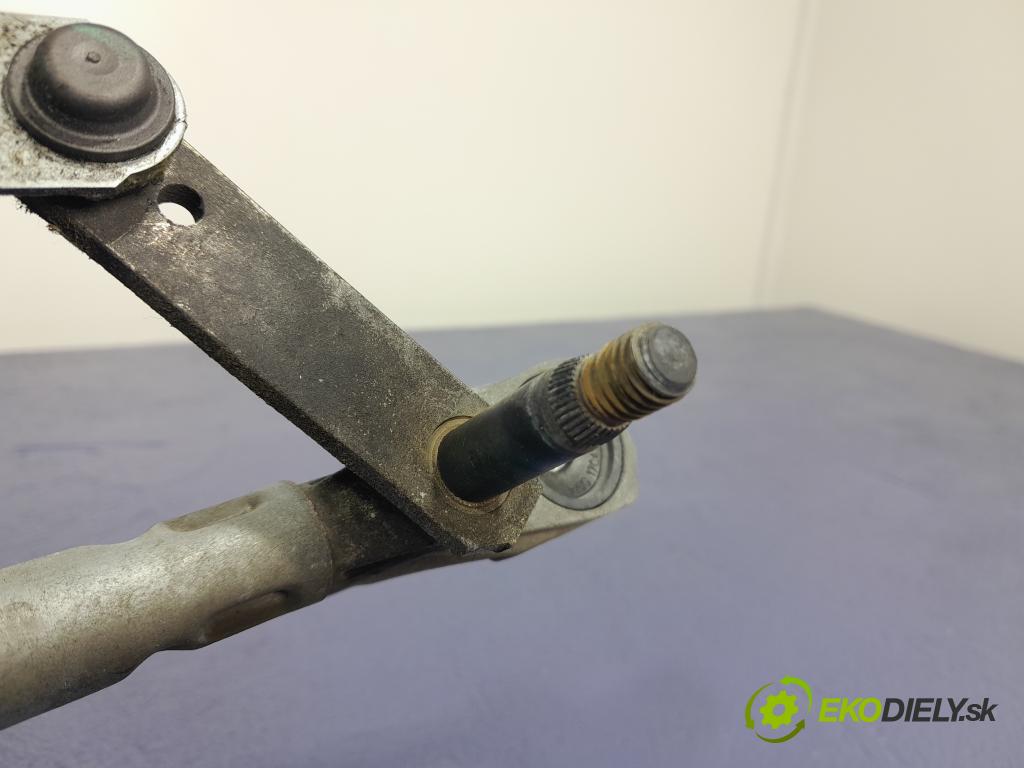 Volvo V60 2013 mechanismus motorek Stěrače: před 30753493