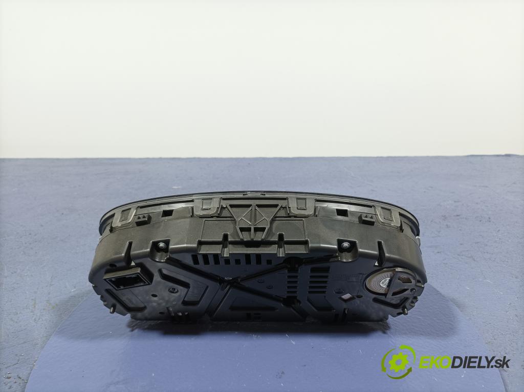 Skoda Fabia 2016 prístrojovka/ budíky 6V0920740B