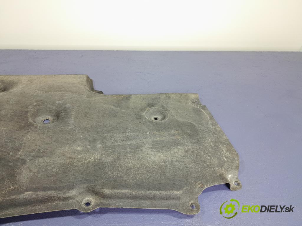 Volvo V60 2013 kryt Plast: podvozek: 31202720