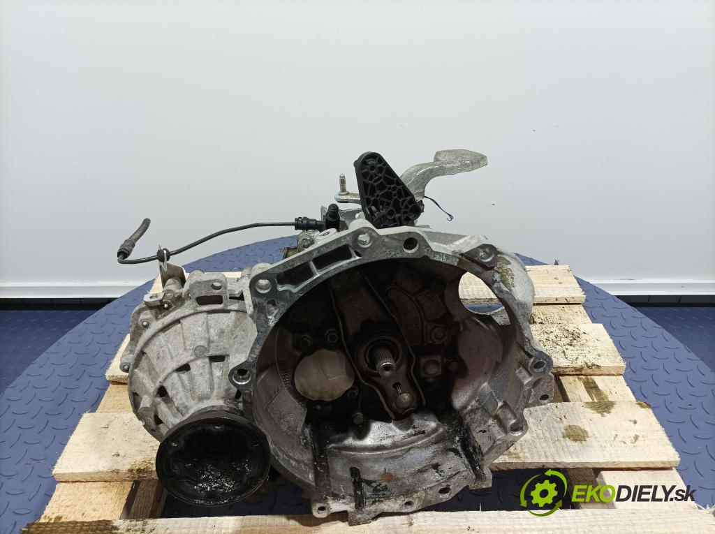 Vw Golf 2012 prevodovka Manualna MCB